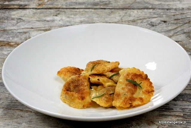 Pierogi z ogonami wołowymi