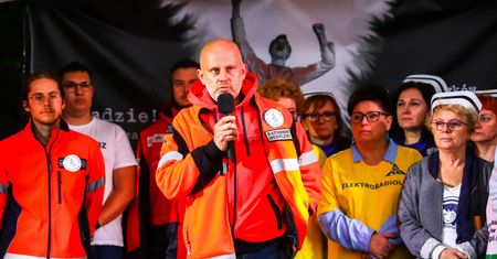 Niedzielski ogłosił porozumienie z ratownikami. Błyskawiczna odpowiedź