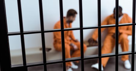 Odsiadka skrócona o 6 miesięcy. Ten kraj ma problem z przeludnionymi więzieniami