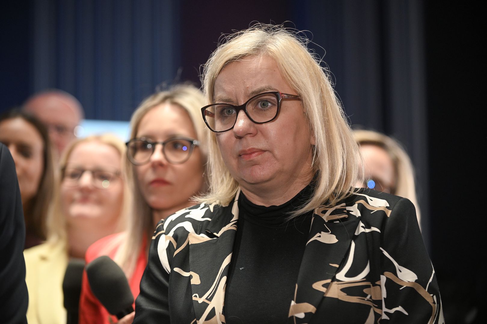 Warszawa, 18.05.2025. Wybory prezydenta RP - I tura. Minister klimatu i środowiska Paulina Hennig-Kloska w sztabie wyborczym Szymona Hołowni w Warszawie, 18 bm. Zakończyło się głosowanie w I turze wyborów prezydenta RP. (mr) PAP/Marcin Obara