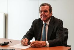 Niemcy. Oburzenie po słowach Schroedera. "Popełnił zdradę stanu"