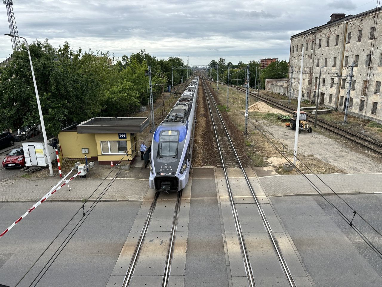 Pociągi przez Piotrków pojadą szybciej o 40 km/h. Rusza modernizacja