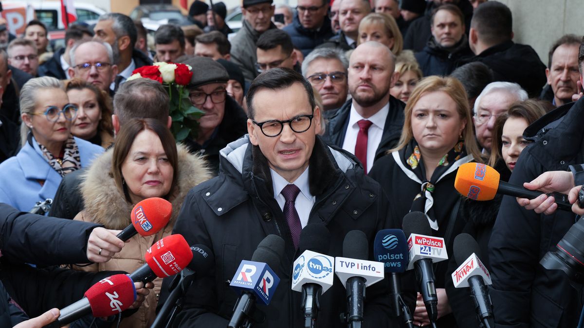 Mateusz Morawiecki
Pawe� Supernak
by�y premier, pis, polityk, prokuratura okregowa, przes�uchanie, wezwanie, wybory kopertowe, polityka