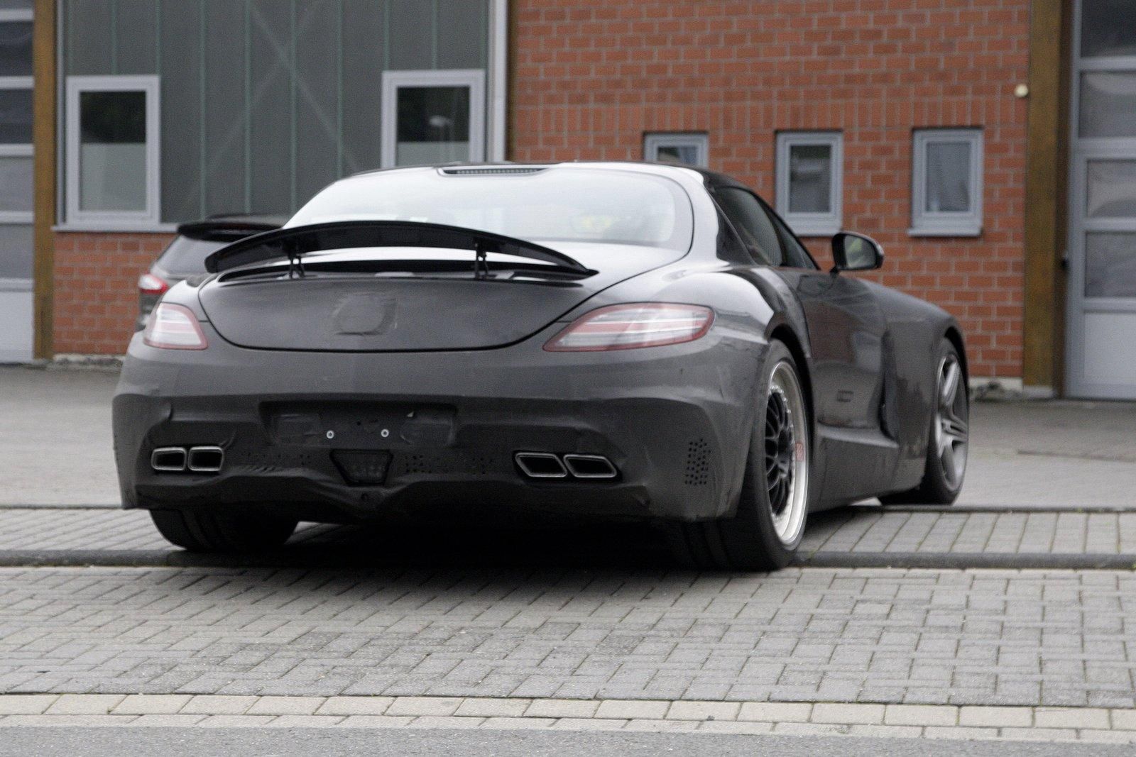Mercedes-Benz SLS AMG Black Series - zdjęcia szpiegowskie