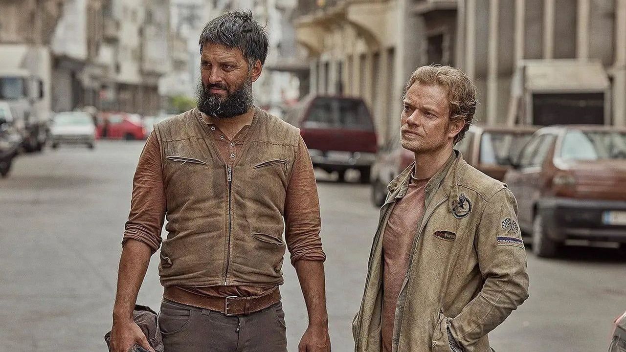 Wylądował na SkyShowtime i nikt go nie ogląda. Widzowie są rozczarowani nowym thrillerem akcji z gwiazdą Gry o tron