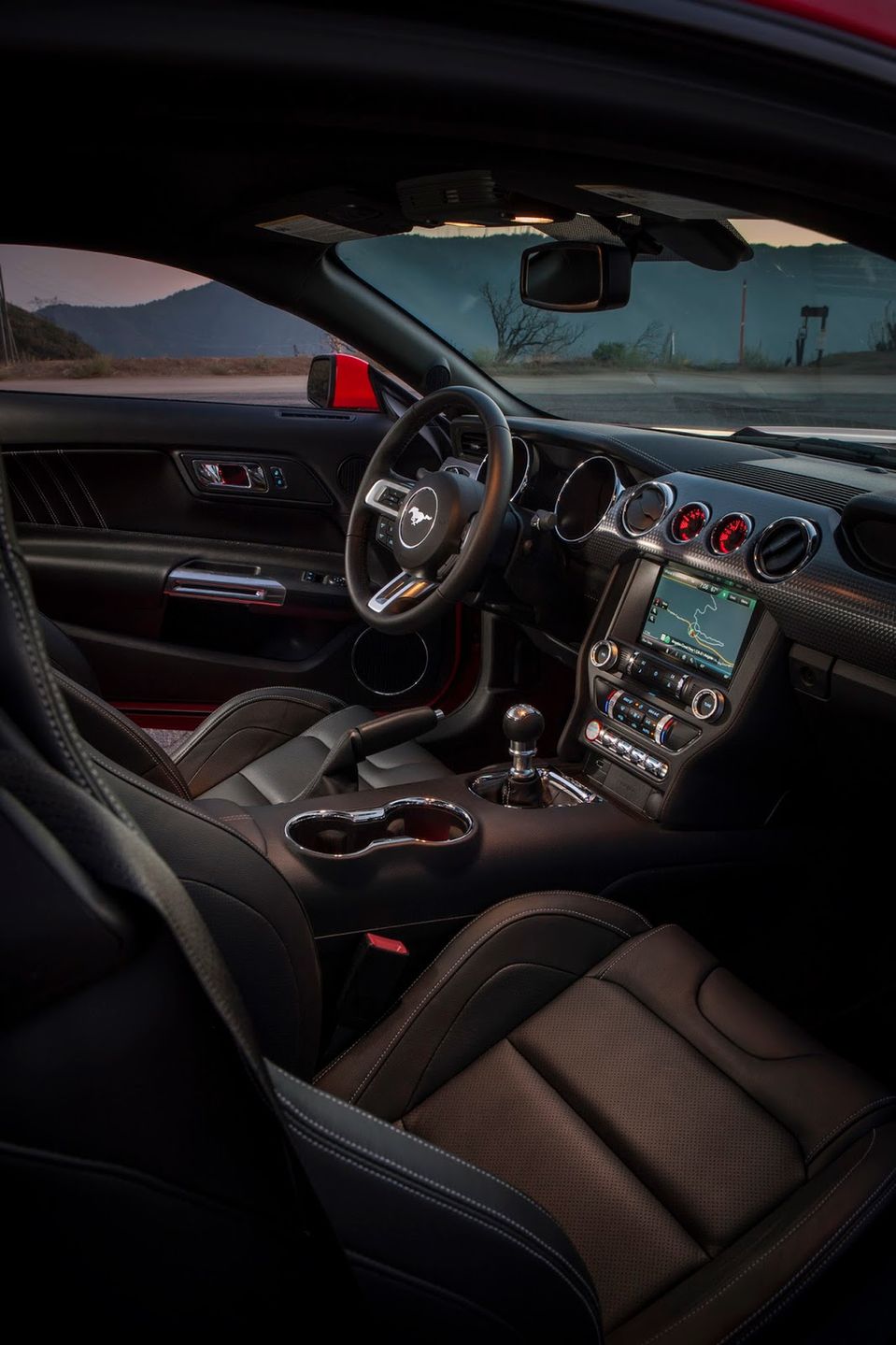 Zobacz Forda Mustanga 2015 na 100 nowych zdjęciach! 78