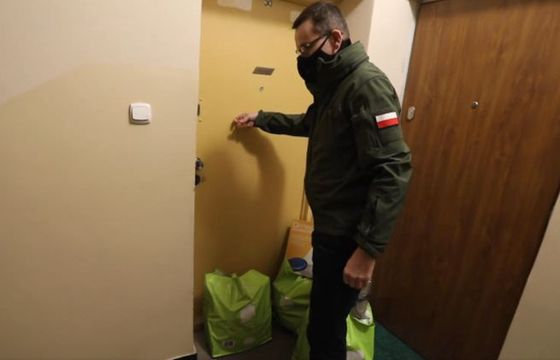 Rząd nie radzi sobie na żadnym polu w drugiej fali pandemii. „Chaos decyzyjny, regulacyjny i komunikacyjny”