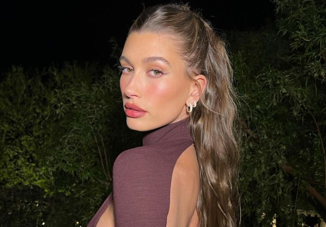 Hailey Bieber nosi wasabi nails