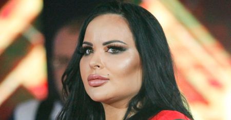 Odchudzona (?) Esmeralda Godlewska chwali się NOWYM zdjęciem, pozując przy barze. Widzicie zmianę? (FOTO)