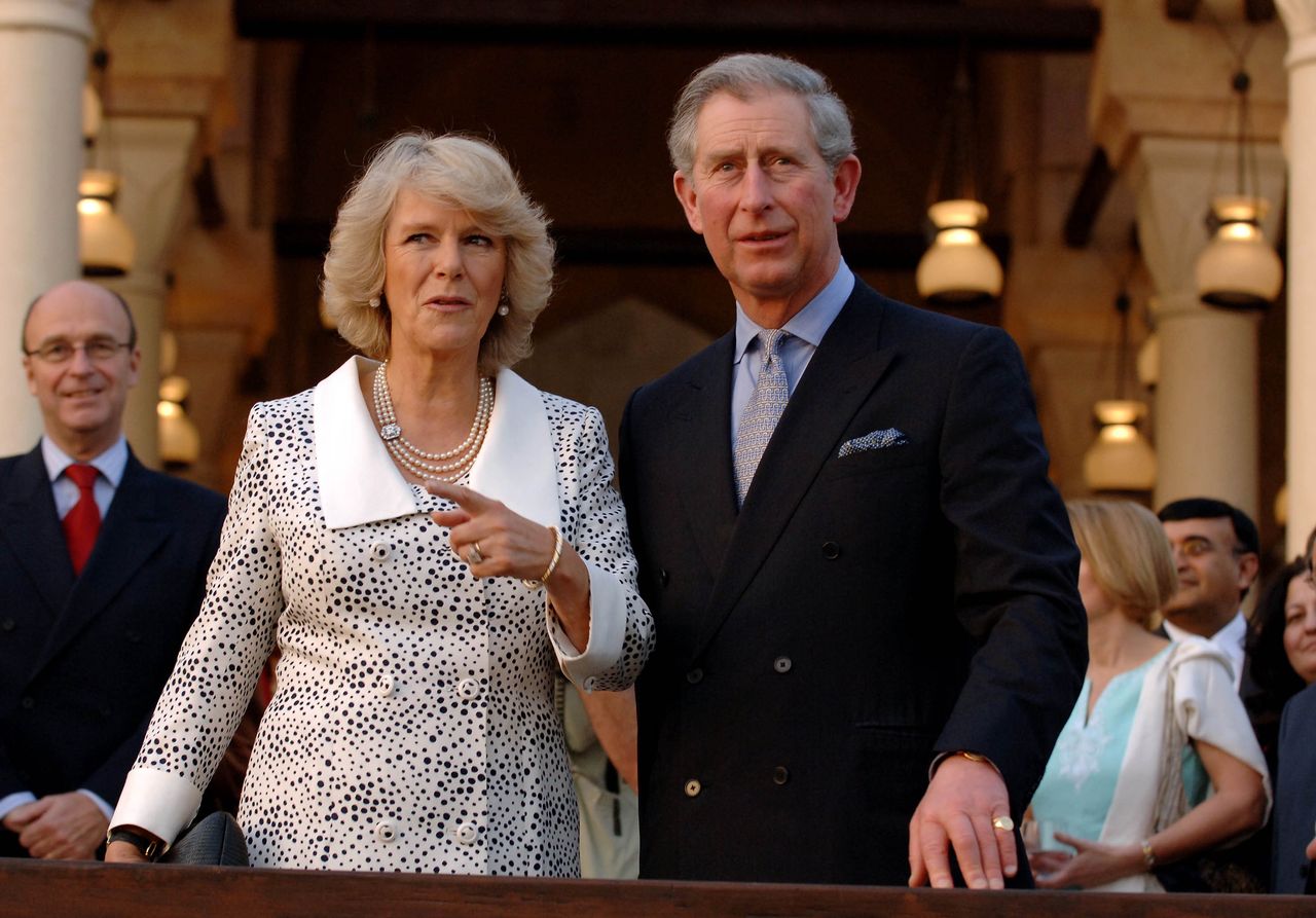 Karol III i królowa Camilla walczą z nowotworem króla