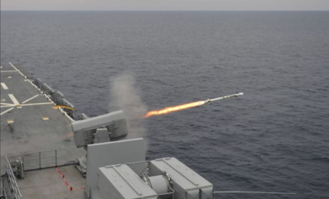 US Navy inwestuje w nowe pociski 