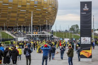 Absurd z luzowaniem obostrzeń. Na mecz pójdziesz, na koncert już nie. Minister tłumaczy