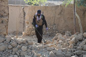 Cztery ofiary ataków w Afganistanie. Kabul grozi odwetem.