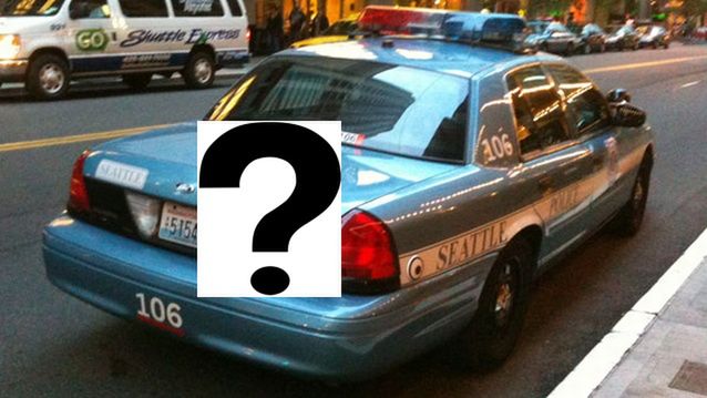 Co policjanci zostawili na bagażniku radiowozu? 1