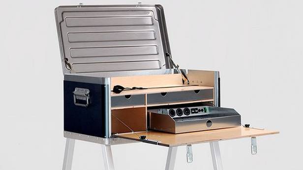 Biurko KANZ Field Power Desk - niezbędnik mobilnego pracoholika 1