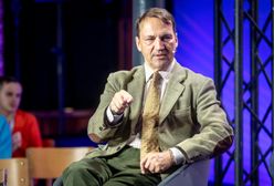 Emiraty płacą Sikorskiemu? Holenderskie media alarmują