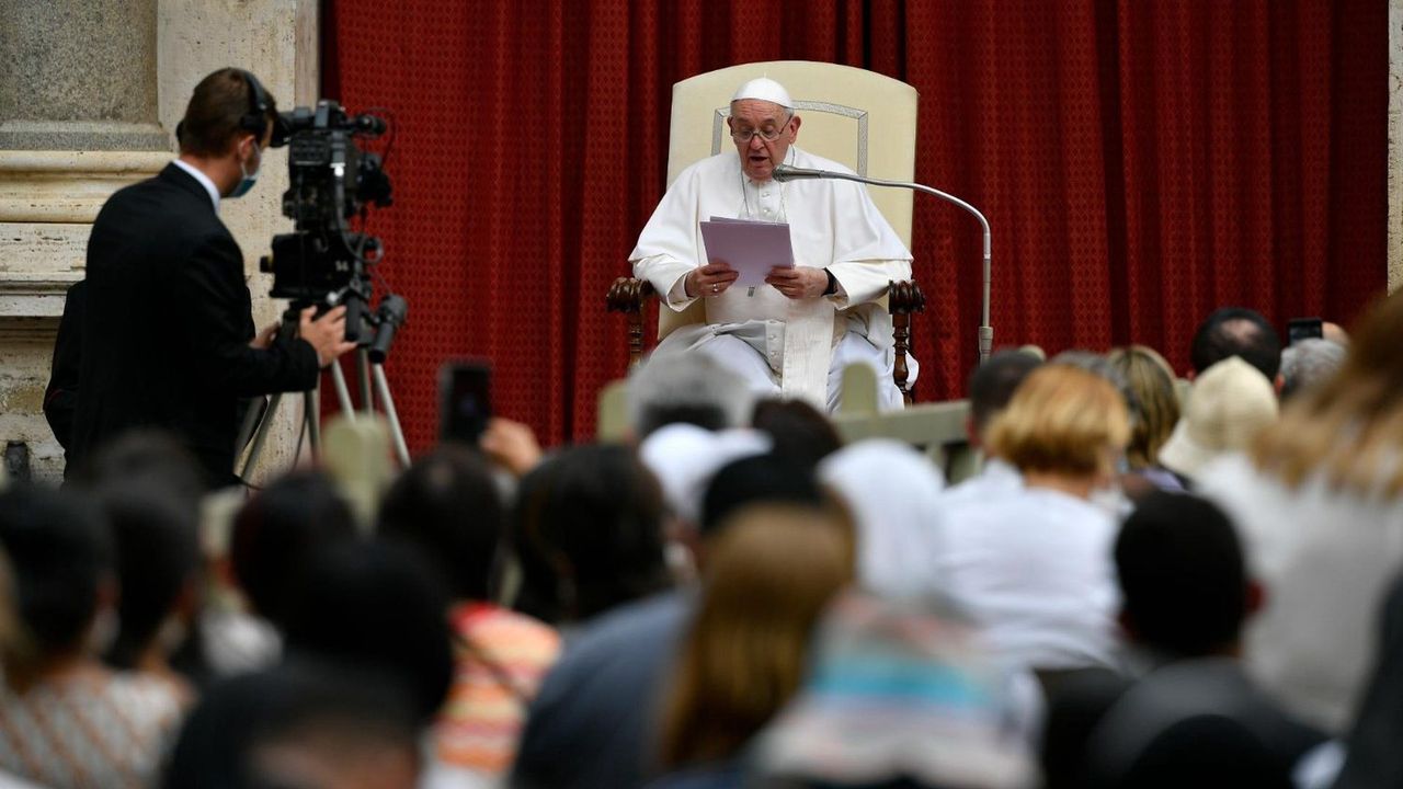 Franciszek prosił "o łaskę pocieszenia" dla poszkodowanych w pożarze w Nowej Białej