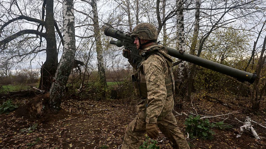 Ukraiński żołnierz z Piorunem