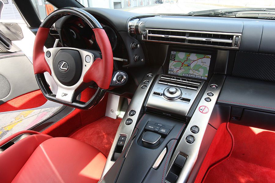 Lexus LFA (foto: Auto-Motor-und-Sport.de)