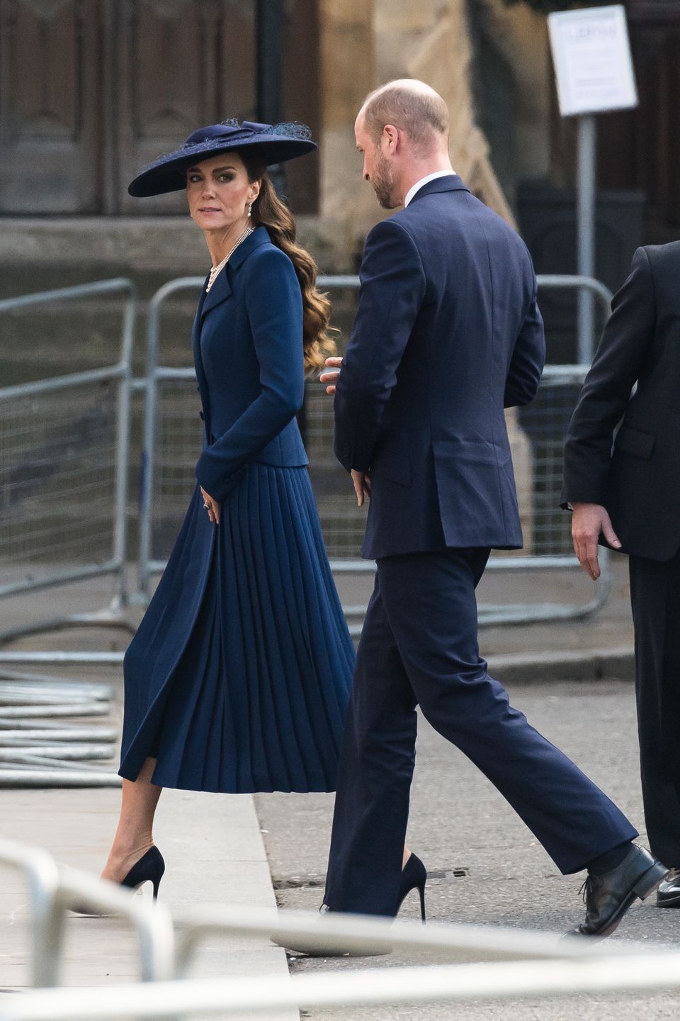 Księżna Kate i książę William w drodze na uroczystość 