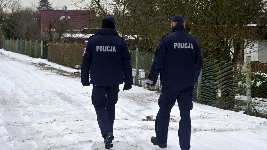 reporter_baza_2021-01
26.01.2021 Elblag N/z patrol policjantow poszukujacy bezdomnych podczas mrozow na ogrodkach dzialkowych  Fot. Stanislaw Bielski/REPORTER
STANISLAW BIELSKI/REPORTER