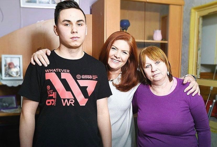 Katarzyna Dowbor PRZERWAŁA MILCZENIE w sprawie wypadku bohatera programu "Nasz nowy dom" - CHŁOPAK ODPOWIADA