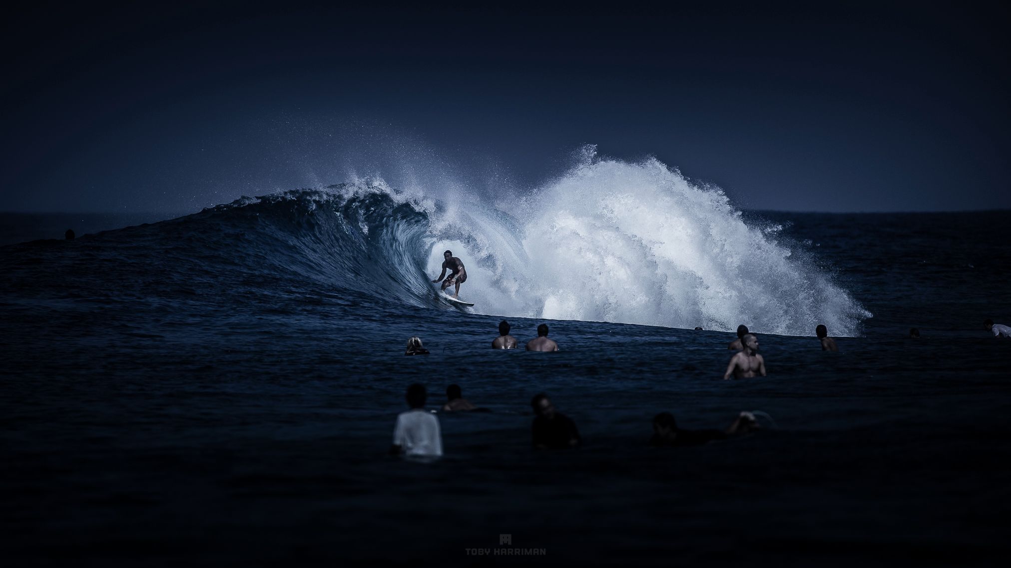 Artystyczne podejście do fotografowania surferów przy wykorzystaniu długich czasów ekspozycji 6