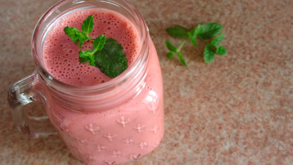 Twaróg z truskawkami i odżywką białkową zastąpi deser