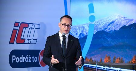 Ministerstwo potwierdza zawiadomienie ABW. Bitwa o polskie tory i poszukiwania "kreta" czeskiej firmy