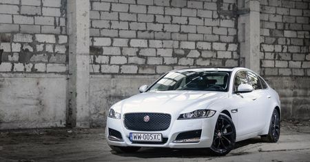 Jaguar XF (2015) 2.0 GTDi Prestige - test, opinia, spalanie, cena