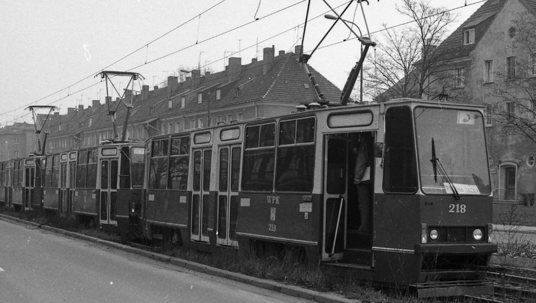 43 lata temu na poznańskie ulice wyjechał tramwaj z 4 wagonami