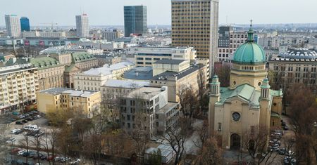 Budują plebanię na dawnym cmentarzu. Pochowano tam 4 tys. osób