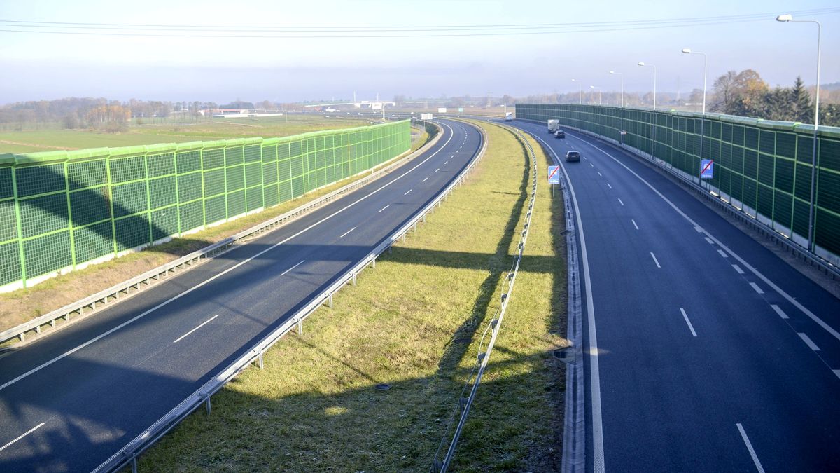 Ekrany chroniące pola to niestety częsty widok