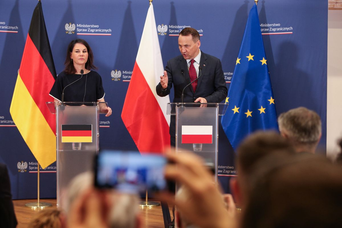 Sikorski: Musimy przekonać Putina, że inwazja była błędem