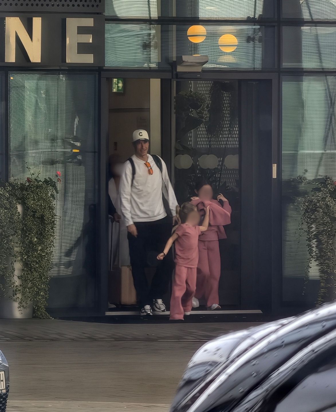 Robert Lewandowski z córkami