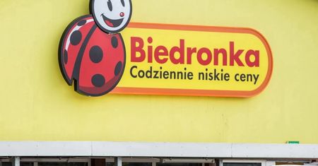 GIS ostrzega. "Tatar wołowy. Kraina Mięs" skażony. Mięso wyprodukowane przez SOKOŁÓW S.A. jest dostępne w Biedronce