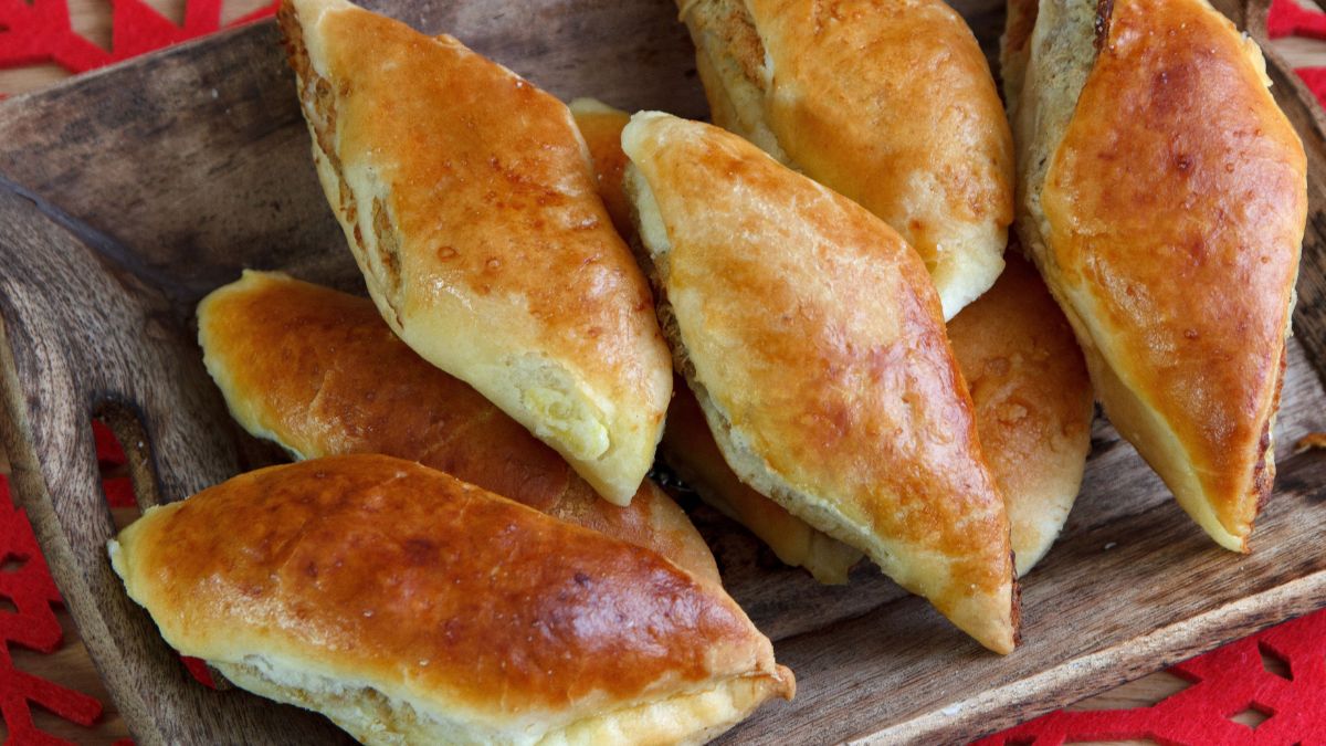 Paszteciki wigilijne z kapustą i grzybami