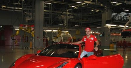 Felipe Massa i Ferrari 458 Italia[wideo]
