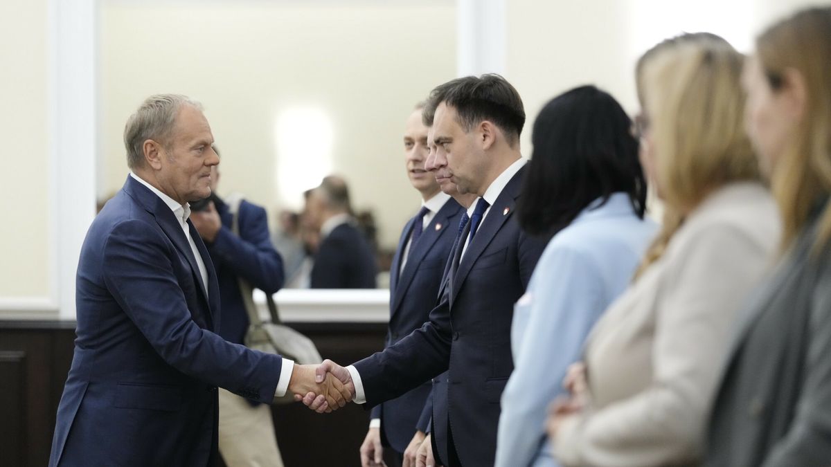 Posiedzenie rz?du
08.10.2025 Warszawa Posiedzenie Rady Ministrow fot. Marysia Zawada/REPORTER
N/z: Donald Tusk, Andrzej Domanski
Marysia Zawada/REPORTER