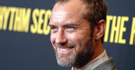 A to niespodzianka! Jude Law został tatą po raz szósty
