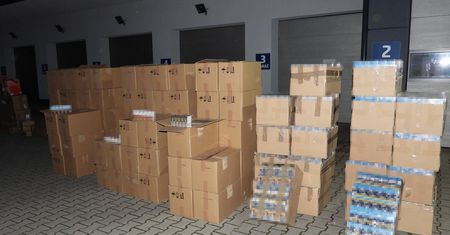 Policjanci przejęli milion paczek papierosów bez akcyzy. Kara będzie surowa
