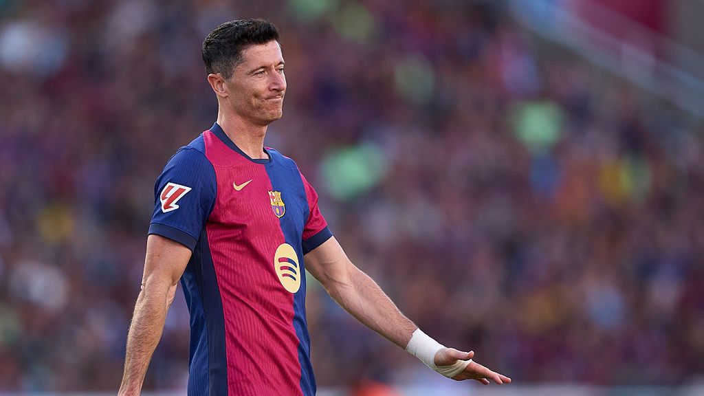 FC Barcelona v Villarreal CF - La Liga EA Sports
BARCELONA, SPAIN - MAY 18: Robert Lewandowski of FC Barcelona reacts as he fails to score during the LaLiga match between FC Barcelona and Villarreal CF at Estadi Olimpic Lluis Companys on May 18, 2025 in Barcelona, Spain. (Photo by Pablo Rodriguez/Quality Sport Images/Getty Images)
Quality Sport Images