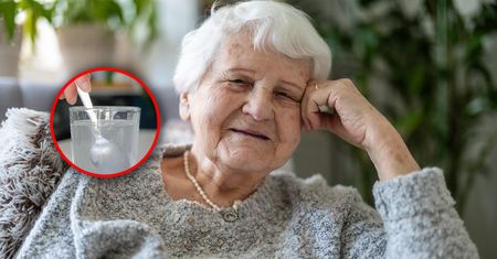 Wystarczy dodać łyżeczkę do wody. Tak wesprzesz jelita i serce
