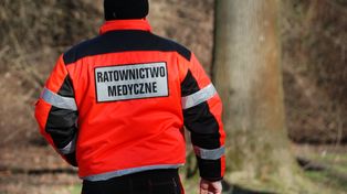 Biała Piska: Wezwał pogotowie, potem poszczuł psami ratowników