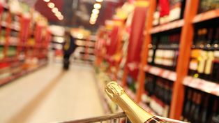 Ministerstwo Zdrowia chce poszerzenia zakazu sprzedaży alkoholu stacjonarnie i online