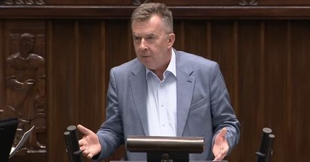 Minister obiecuje, że ich zarobki wzrosną. "Rozporządzenie w lutym"