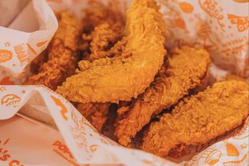 Rywal KFC rozpycha się w Polsce. Otworzy 7 nowych lokali