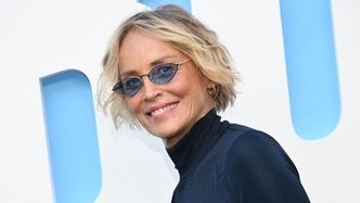 67-letnia Sharon Stone znów wzbudza kontrowersje najnowszą sesją zdjęciową. Pozowała w seksownych kreacjach z modelem w slipach