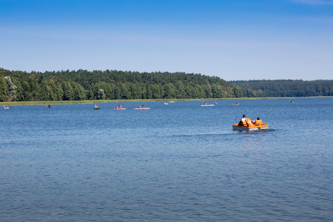 Kajaki na jeziorze Gołdopiwo