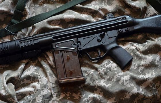 „Spiegel” o kompromitacji podczas badania historii niemieckiej firmy Heckler &amp; Koch; założycieli pochopnie uznano za niewinnych zbrodni nazistowskich